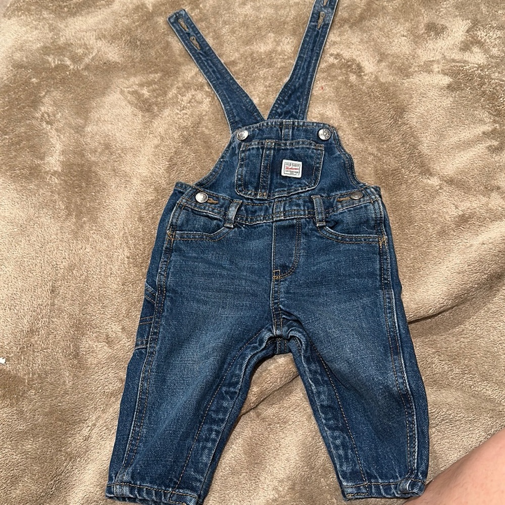 Old Navy 6-12 months overall